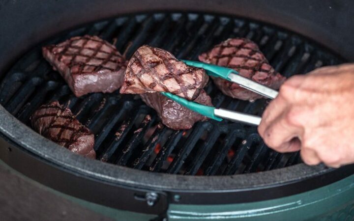 Cast iron grid outlet big green egg